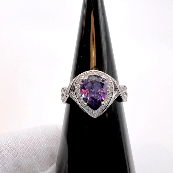 Sale $25 Firm! .925 Sterling Silver Simulated Amethyst Cz Ring - Picture 8 of 17